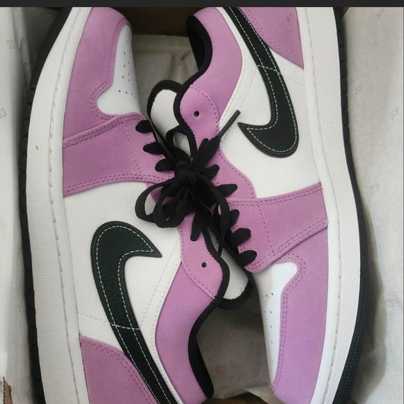 Nike Other - Jordan New HTF Air Jordan 1 Low SE size Jordan 10.5